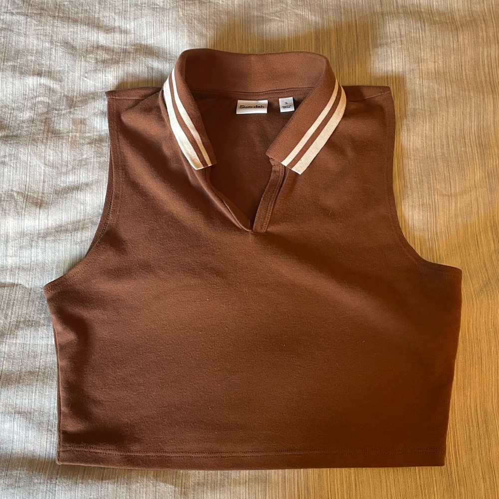 Sunday best (Aritzia) collared crop top